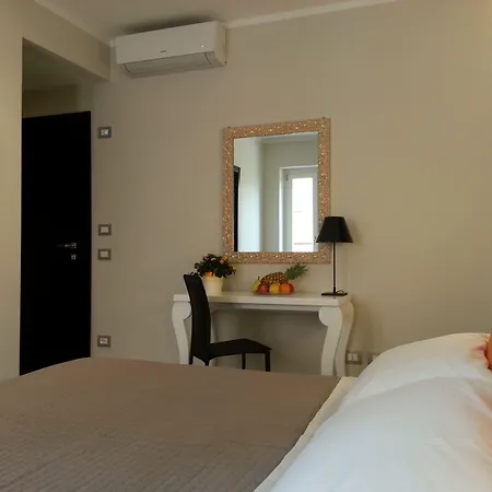 Gemini ゲストハウス 4*