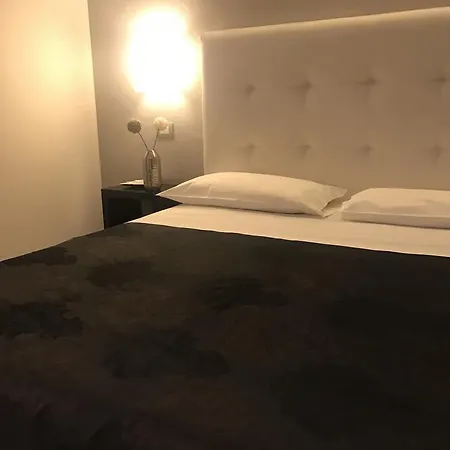 Gemini Pensionat 4*